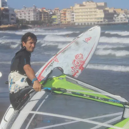 Casa Grande Surf Hostel *