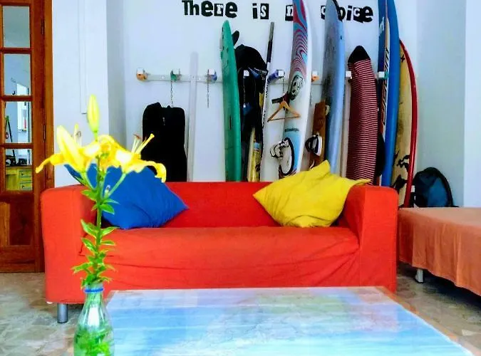 אכסניה Casa Grande Surf *